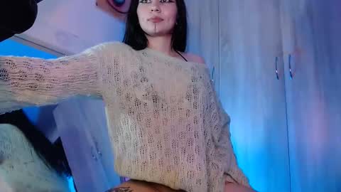 Snapshot of give_me_orgasms chatting on September 17, 6:48 am Nice to meet you my name is Heyli online show from September 17, 6:48 am