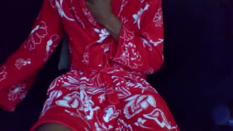 Snapshot of give_us_pleasure chatting on April 11, 7:56 am give_us_pleasure online show from April 11, 7:56 am