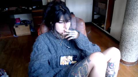 Snapshot of givenom chatting on October 8, 9:12 pm dirtyvenom online show from October 8, 9:12 pm