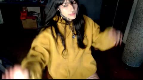 Snapshot of givenom chatting on October 14, 10:32 pm dirtyvenom online show from October 14, 10:32 pm