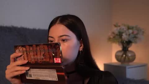 Agness online show from November 25, 2:50 pm