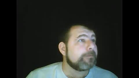 Snapshot of gjleeke chatting on January 5, 9:57 pm guzz online show from January 5, 9:57 pm