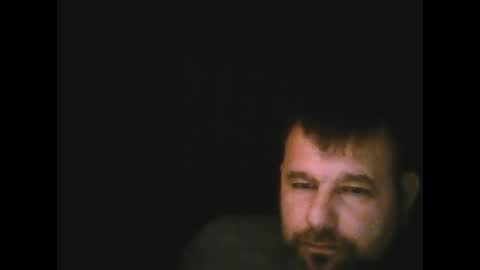 Snapshot of gjleeke chatting on January 17, 11:40 pm guzz online show from January 17, 11:40 pm