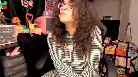 glaceon9 online show from October 12, 7:57 pm