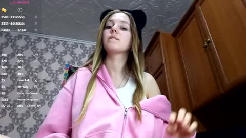 Violetta online show from March 16, 3:56 am