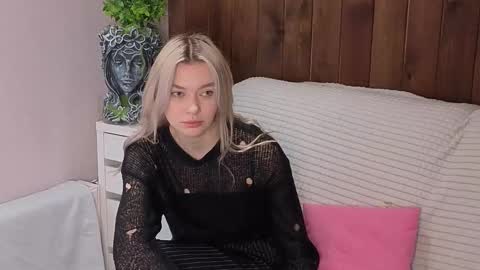 Angel online show from February 12, 9:26 am