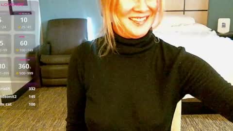 Gwendolyn online show from December 29, 9:20 pm