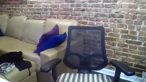 Gwendolyn online show from May 5, 3:03 am