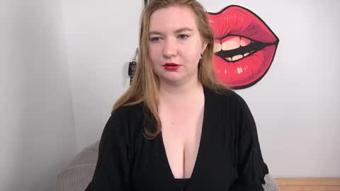Snapshot of glamorousnikki chatting on September 15, 10:15 am Nikki online show from September 15, 10:15 am
