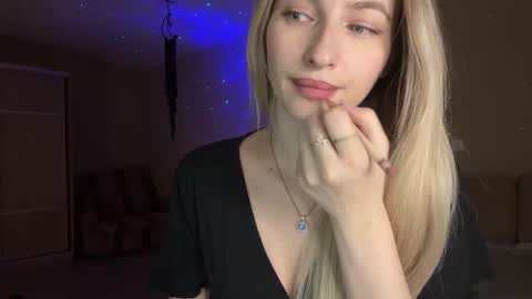 glamour_rogue online show from December 3, 5:55 pm