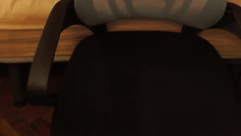 Snapshot of glebryba chatting on October 6, 4:15 pm glebryba online show from October 6, 4:15 pm