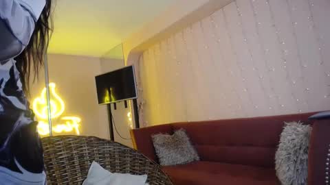 Gleena online show from March 23, 3:43 am