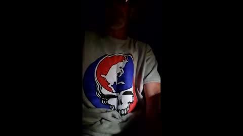 Snapshot of glen311 chatting on April 16, 6:36 am glen311 online show from April 16, 6:36 am