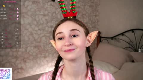 Sandra  online show from December 28, 4:20 pm