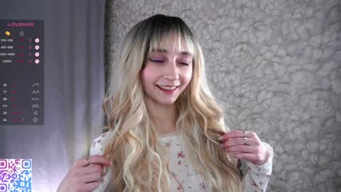 Sandra  online show from January 25, 4:35 pm