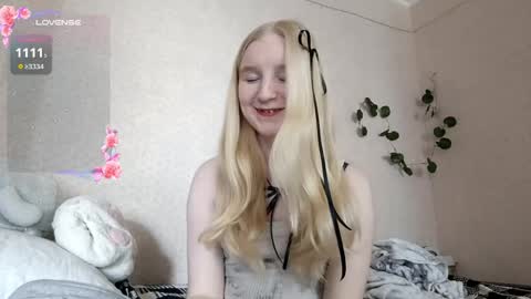 Laura online show from April 24, 7:00 am
