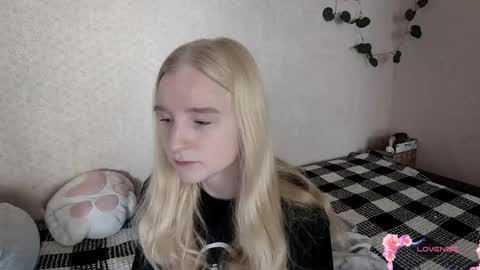 Laura online show from May 6, 9:03 am