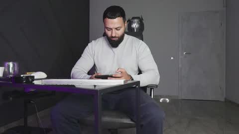 Matthew .. for short call me Matt online show from October 9, 12:52 am