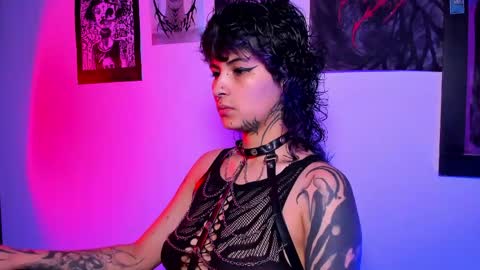 NYX online show from May 5, 10:18 pm