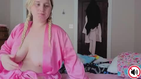 Glitch online show from October 23, 3:44 pm