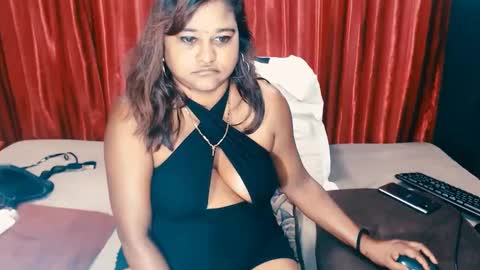glitter candy online show from December 18, 10:13 pm