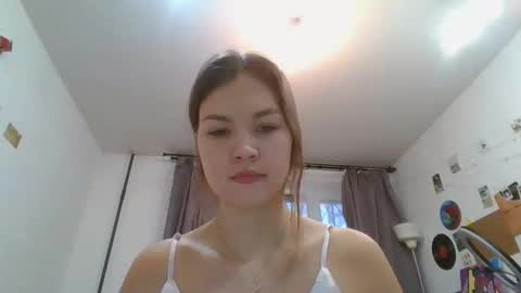 glitter_doll online show from January 8, 11:43 am