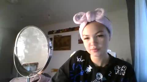 glitter_doll online show from January 29, 8:08 am