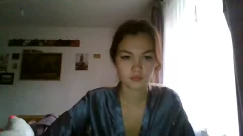glitter_doll online show from February 4, 10:43 am