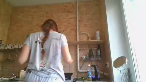 glitter_doll online show from February 28, 11:47 am