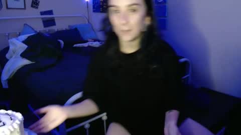 anna online show from November 5, 8:58 am