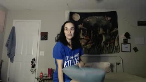 anna online show from April 4, 8:34 am