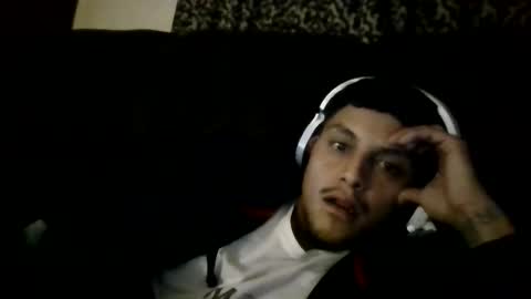 Snapshot of glly444 chatting on February 9, 10:19 am glly444 online show from February 9, 10:19 am