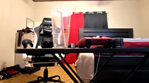 glomightyj online show from February 16, 2:18 am