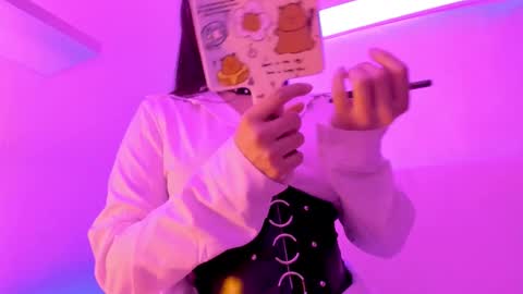 Snapshot of gloomydoll chatting on September 23, 5:05 pm Mimi online show from September 23, 5:05 pm