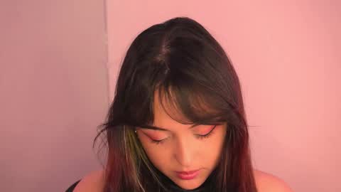 Mimi online show from February 10, 6:01 pm