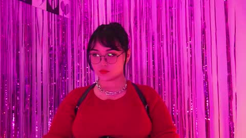 Mimi online show from February 25, 8:29 pm