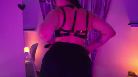 Mimi online show from February 28, 10:22 pm