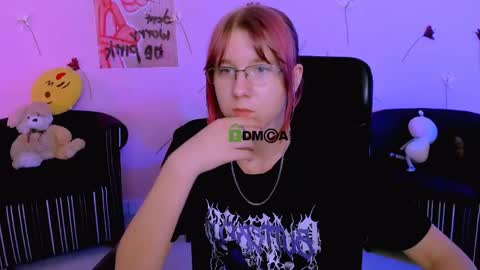 your dream  online show from May 7, 7:19 pm
