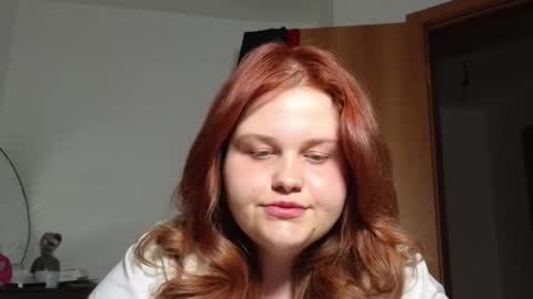 Snapshot of gloria_thomas chatting on March 5, 4:25 pm gloria_thomas online show from March 5, 4:25 pm