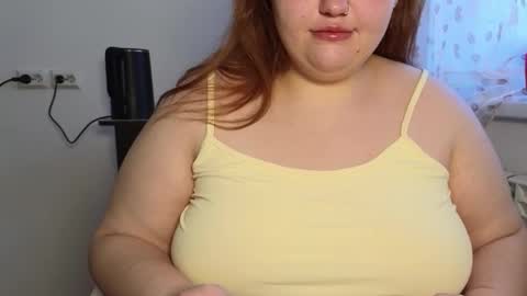 Snapshot of gloria_thomas chatting on March 19, 7:56 am gloria_thomas online show from March 19, 7:56 am