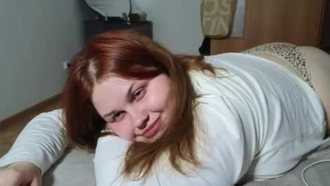 Snapshot of gloria_thomas chatting on March 27, 6:18 pm gloria_thomas online show from March 27, 6:18 pm