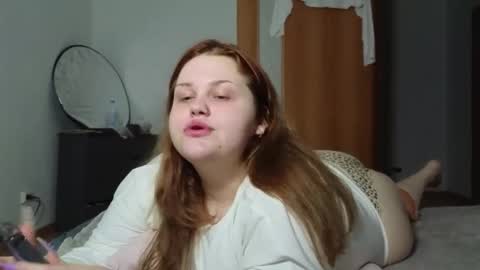 Snapshot of gloria_thomas chatting on March 28, 4:06 pm gloria_thomas online show from March 28, 4:06 pm