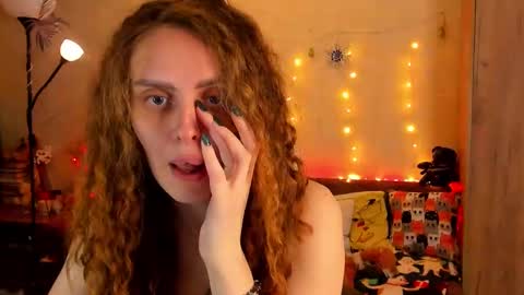 Snapshot of gloria_wood chatting on December 25, 9:22 pm Gloria Wood online show from December 25, 9:22 pm