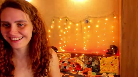 Snapshot of gloria_wood chatting on January 3, 9:05 pm Gloria Wood online show from January 3, 9:05 pm