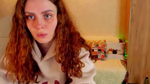 Snapshot of gloria_wood chatting on February 23, 6:01 pm Gloria Wood online show from February 23, 6:01 pm
