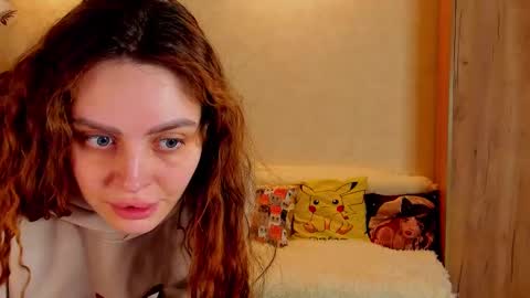 Snapshot of gloria_wood chatting on February 26, 5:17 pm Gloria Wood online show from February 26, 5:17 pm