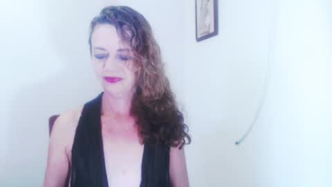Snapshot of gloriawhitte7 chatting on February 2, 3:17 pm gloriawhitte7 online show from February 2, 3:17 pm