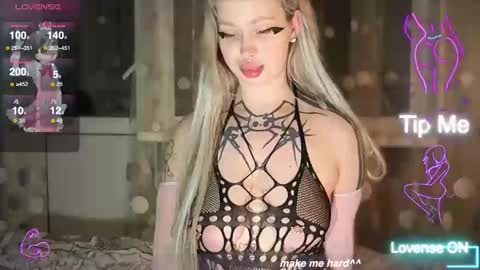 Snapshot of gloryaaaa chatting on March 1, 9:06 pm I want to make you happy and lovense online show from March 1, 9:06 pm