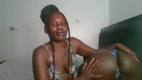 glossybabe77 online show from March 18, 9:07 pm