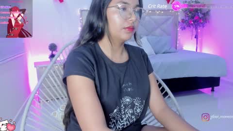 Moon Nicoll  online show from January 12, 3:39 am